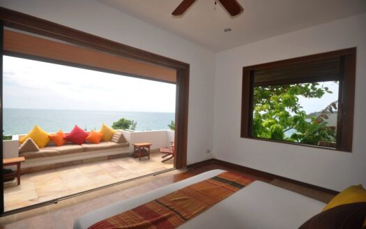 Ocean Front Kata Villa