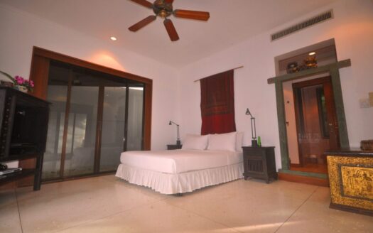 Ocean Front Kata Villa