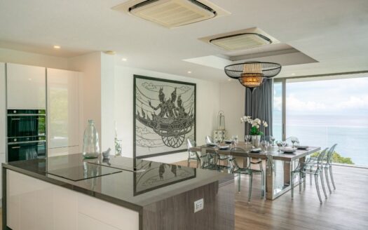 Silver Moon | Kamala Headland