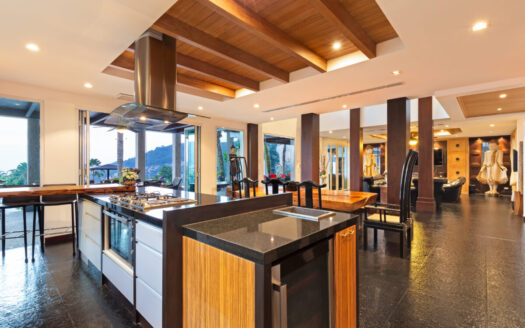 Villa Thai Sawan Kalim Beach